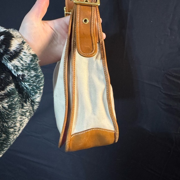 Vintage Coach 9125 Canvas Leather Hobo Shoulder Bag Beige Turn Lock Legacy - Picture 2 of 10